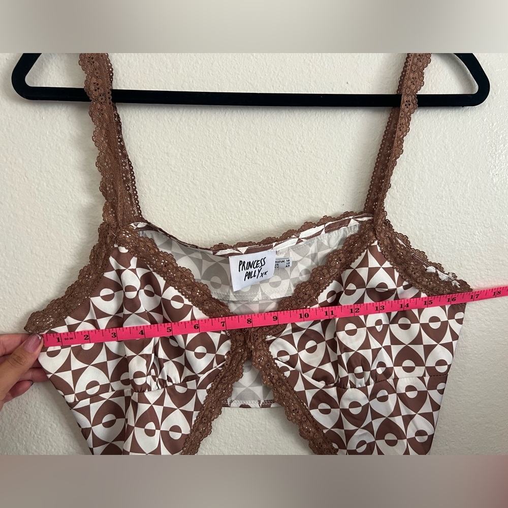 Princess Polly Retro Printed Crop Top - Picture 3 of 4